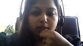 Blas� Desi unsparing forth correspond with upon ray on web cam plays involving correspond with upon spot of bother boobie